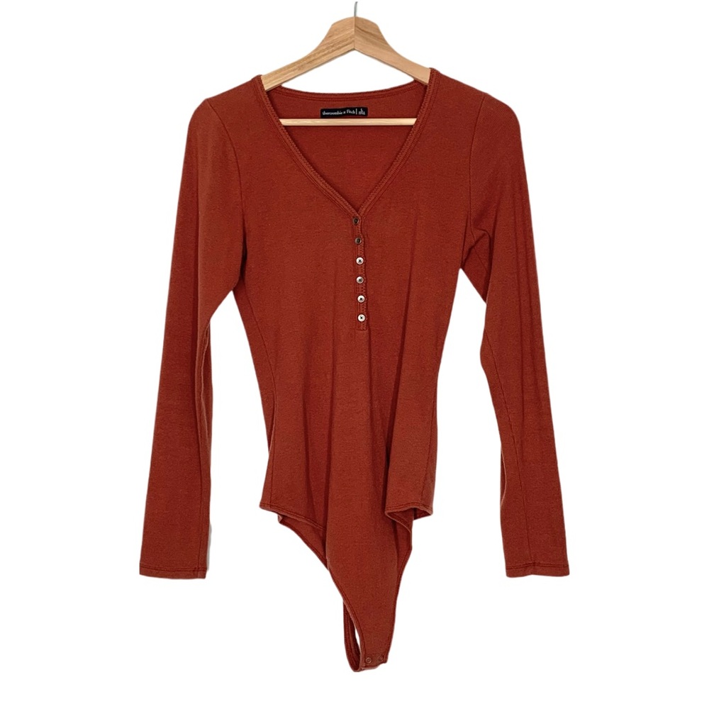 Abercrombie & Fitch 2016 Long-sleeve Henley Bodysuit In Rustic Brown Large